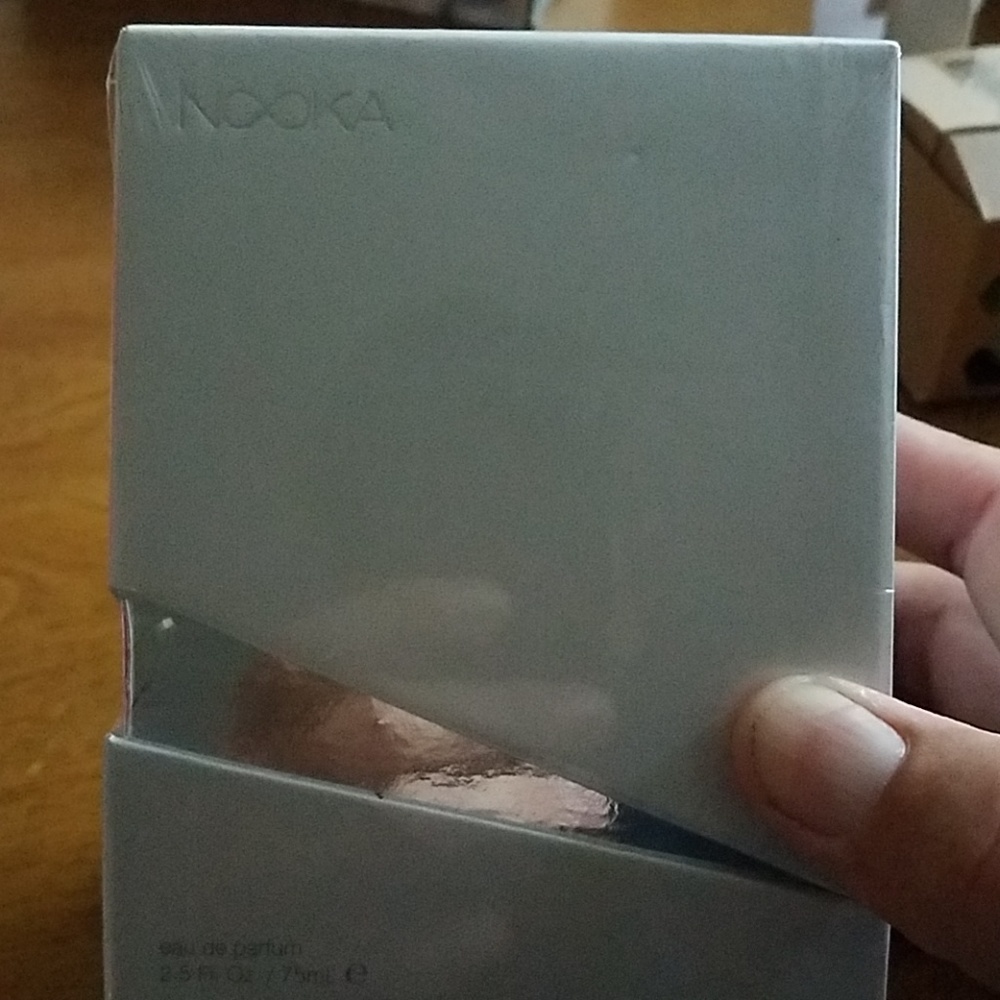 Nooka beyond common scents new in box